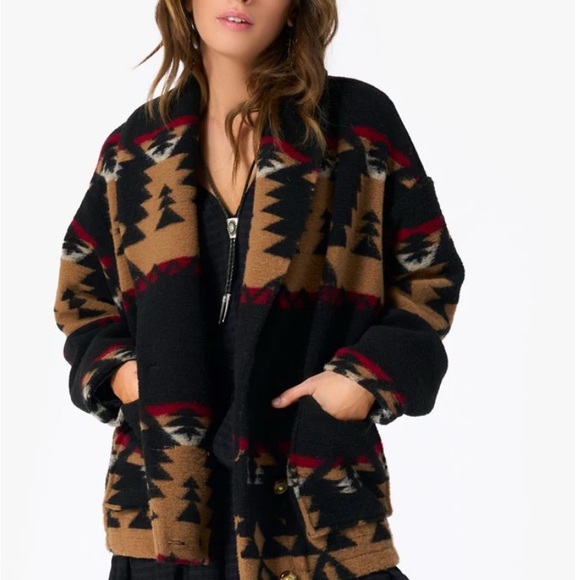 XiRENA Women's Koda Jacket in Serrano- Black, Brown, and Red - Picture 11 of 12